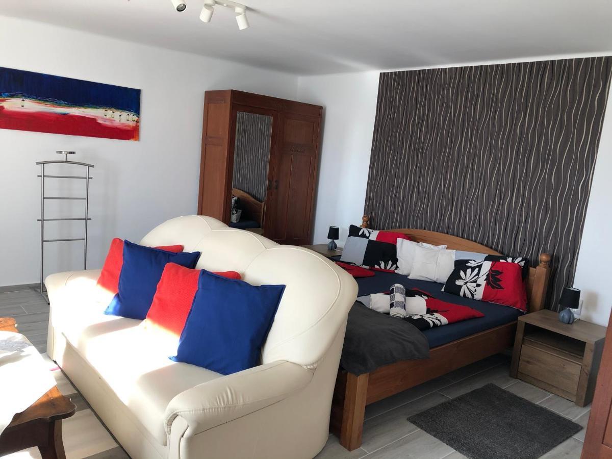 Leander Apartman Balatonakali Esterno foto
